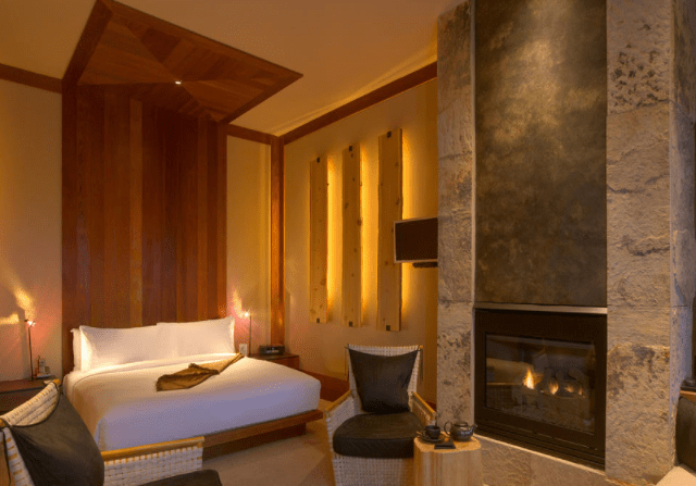 Amangani Superior Suite Bed